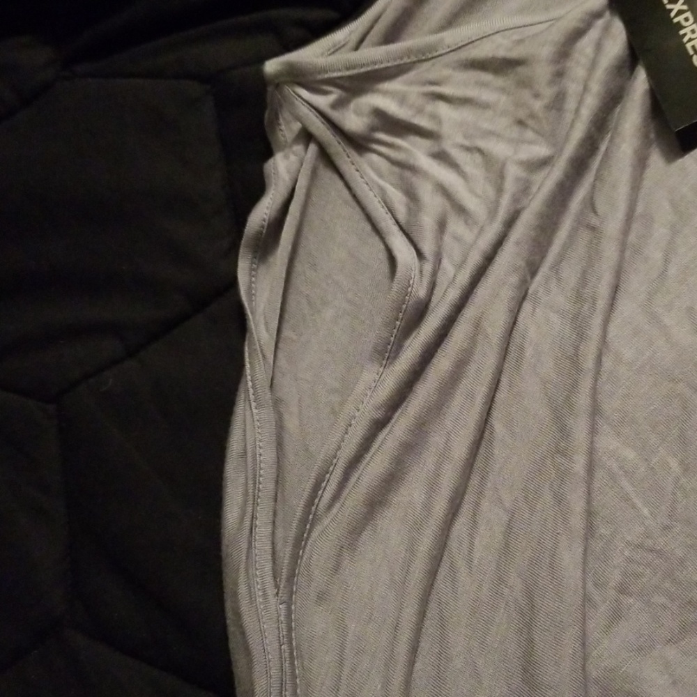 💜 New Express Cold Shoulder Tops Blouses - Picture 5 of 7